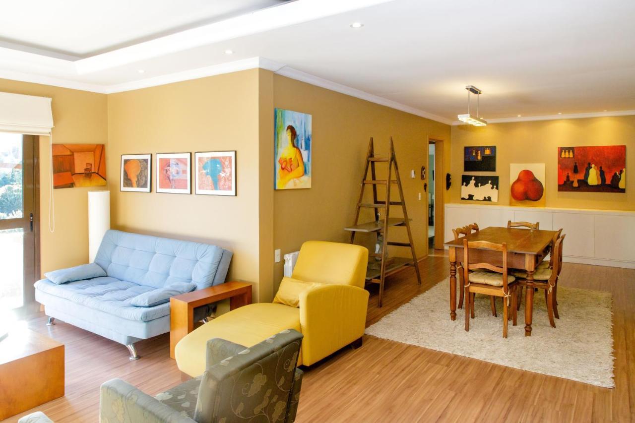 Apartamento Super Agradavel No Centro De Gramado Exterior foto